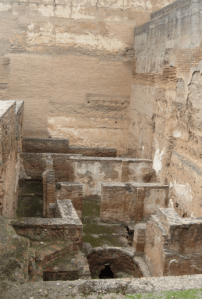 La Alcazaba es la parte más antigua de La Alhambra